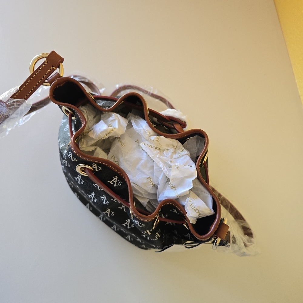 Dooney & Bourke MLB Oakland Athletics Drawstring Crossbody Shoulder Bag NWT $228 - Picture 8 of 13